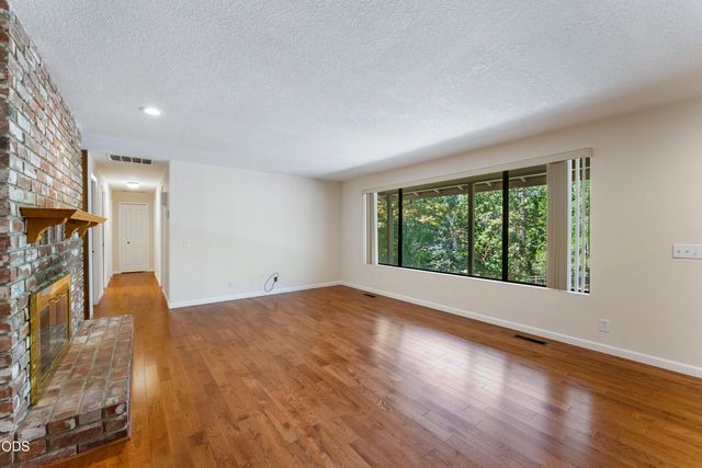340 Dawn Allan Drive, Grants Pass, OR 97527