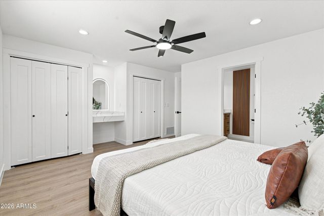 1609 E Glencove Street, Mesa, AZ 85203