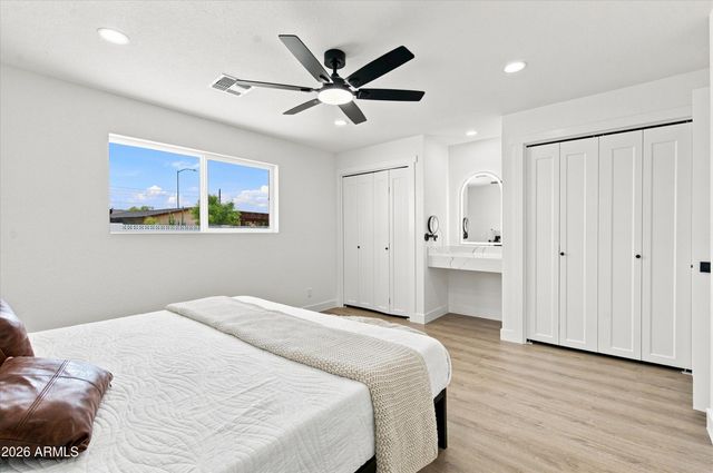 1609 E Glencove Street, Mesa, AZ 85203