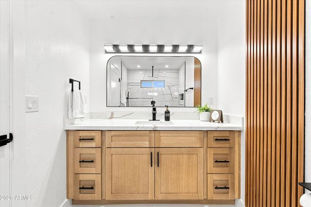 1609 E Glencove Street, Mesa, AZ 85203
