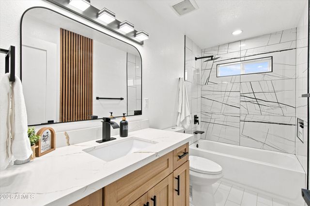 1609 E Glencove Street, Mesa, AZ 85203