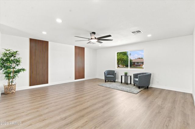 1609 E Glencove Street, Mesa, AZ 85203