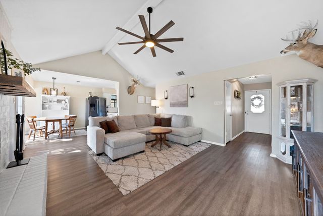 6520 Kary Lynn Drive S, Watauga, TX 76148