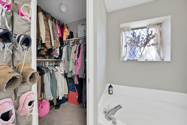 6520 Kary Lynn Drive S, Watauga, TX 76148