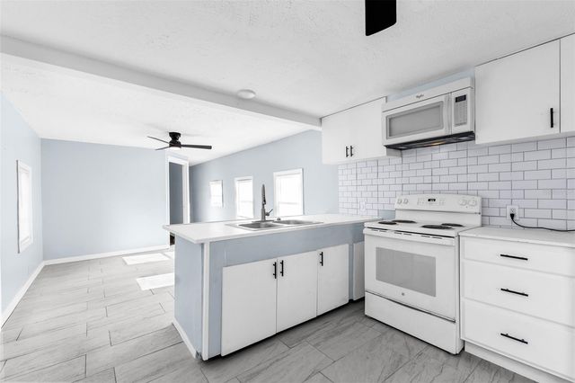 8319 ROOSEVELT STREET, Englewood, FL 34224