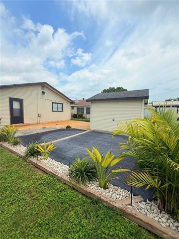 1034 La Costa Drive, Alamo, TX 78516