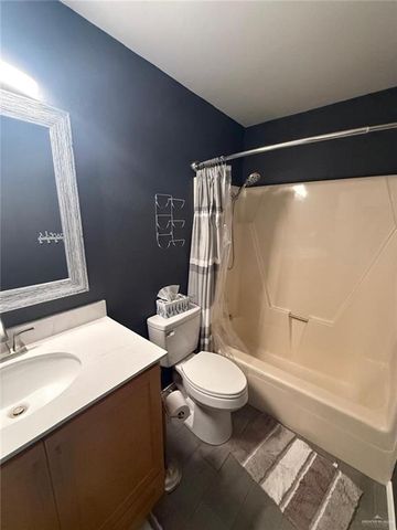 1034 La Costa Drive, Alamo, TX 78516