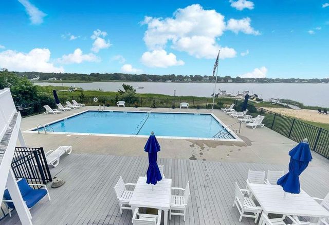 61 W Tiana Road 3, Hampton Bays, NY 11946