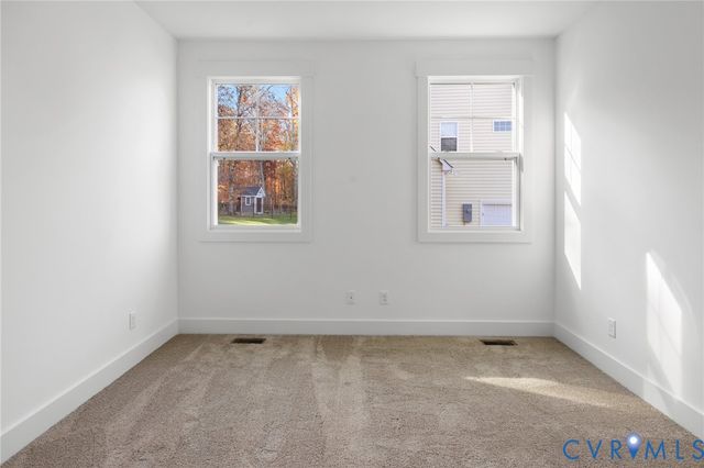 11183 Pinewild Dr, Providence Forge, VA 23140