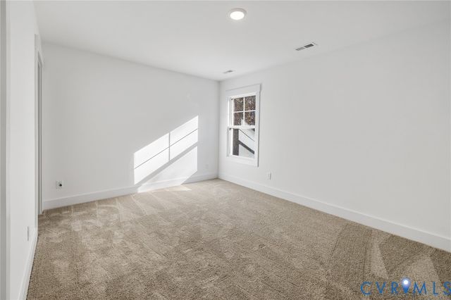 11183 Pinewild Dr, Providence Forge, VA 23140