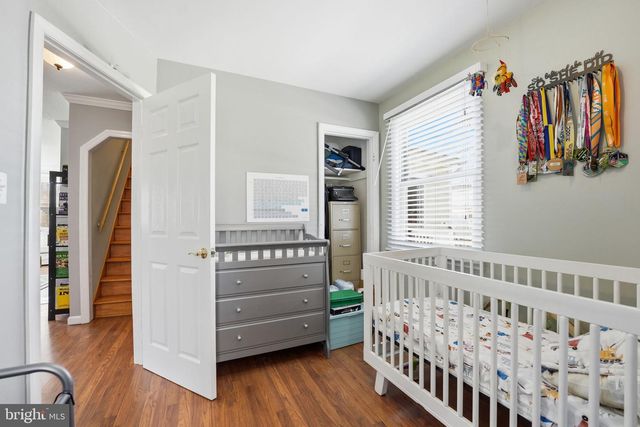 6902 WESTLAWN DR, Falls Church, VA 22042