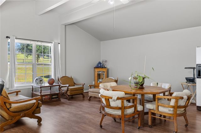 3287 Bradley Lane, Brenham, TX 77833