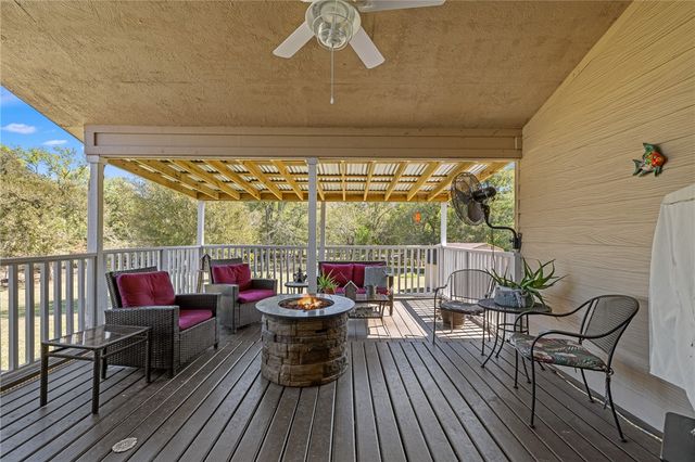 3287 Bradley Lane, Brenham, TX 77833