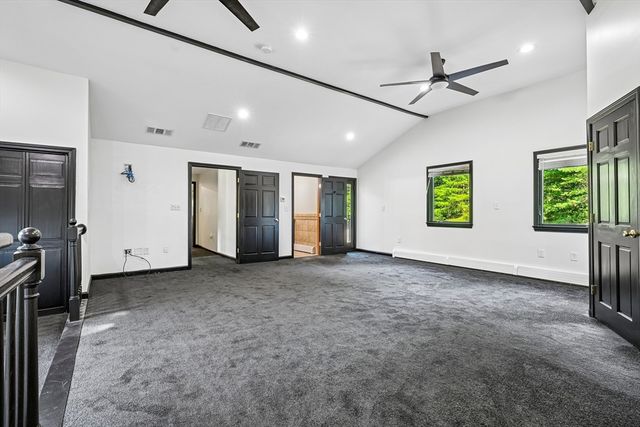 6 Susan Cir, Carver, MA 02330