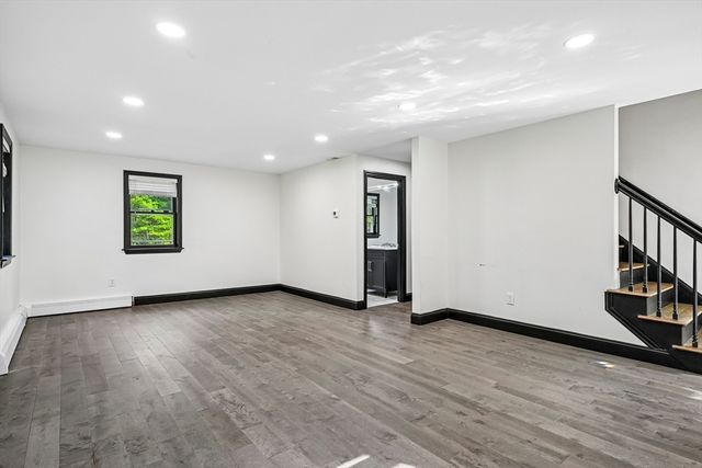 6 Susan Cir, Carver, MA 02330