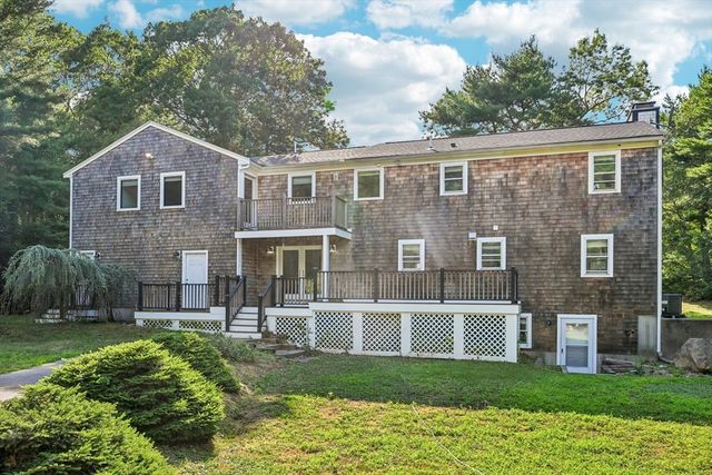 6 Susan Cir, Carver, MA 02330