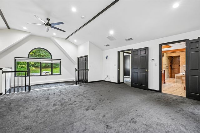 6 Susan Cir, Carver, MA 02330
