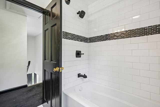 6 Susan Cir, Carver, MA 02330