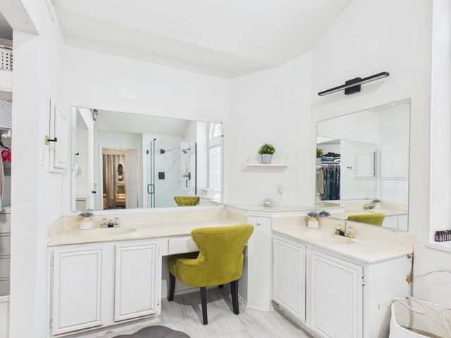 821 Woodridge Drive, Desoto, TX 75115