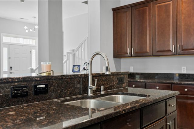 1121 Euclid Drive, Charleston, SC 29492