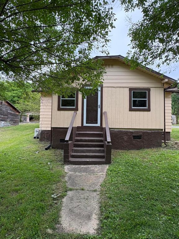 1117 Bledsoe Road, Etowah, TN 37331