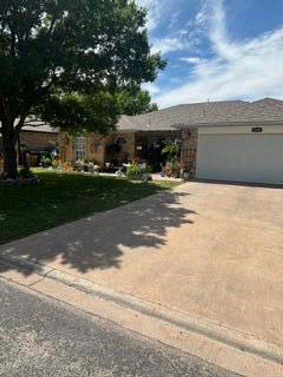Image 2 of property listing at 1207 Joseph Lane, San Angelo, TX 76905