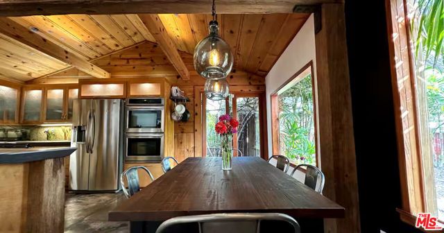 3617 Maplewood Avenue, Los Angeles, CA 90066