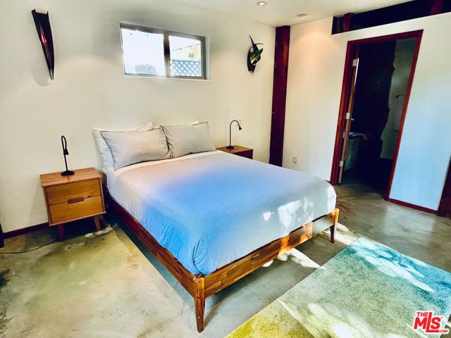 3617 Maplewood Avenue, Los Angeles, CA 90066