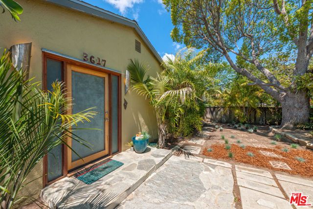 3617 Maplewood Avenue, Los Angeles, CA 90066