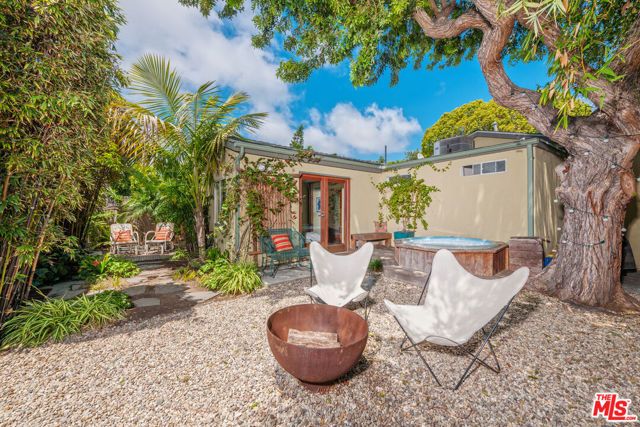 3617 Maplewood Avenue, Los Angeles, CA 90066