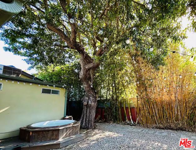 3617 Maplewood Avenue, Los Angeles, CA 90066