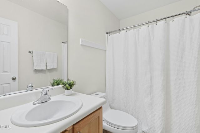 3213 Ivey Wood Lane, Durham, NC 27703