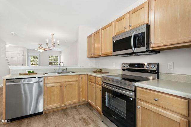 3213 Ivey Wood Lane, Durham, NC 27703