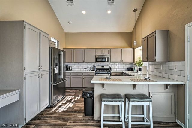 861 Centaur Avenue, Las Vegas, NV 89123