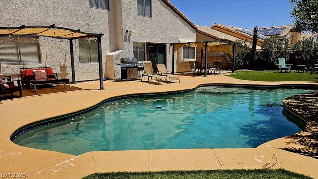 861 Centaur Avenue, Las Vegas, NV 89123
