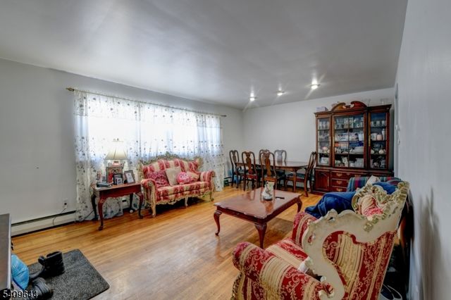 832 Dewey St, Union Twp., NJ 07083