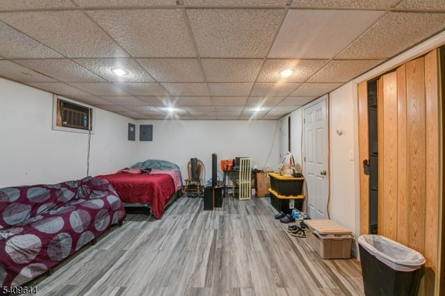 832 Dewey St, Union Twp., NJ 07083