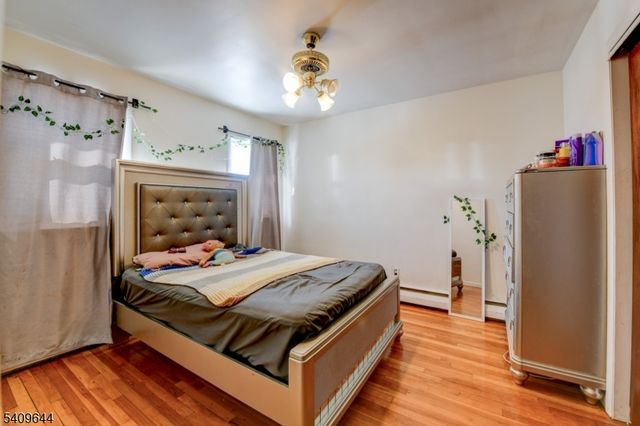 832 Dewey St, Union Twp., NJ 07083