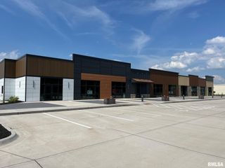 201 12TH Avenue, East Moline, IL 61244