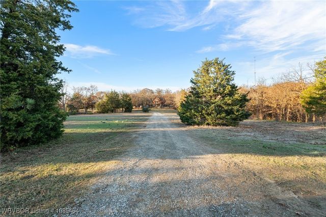 110 Water Tower Road, Muldrow, OK 74948