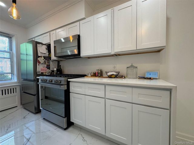 137 Smith A4, Freeport, NY 11520