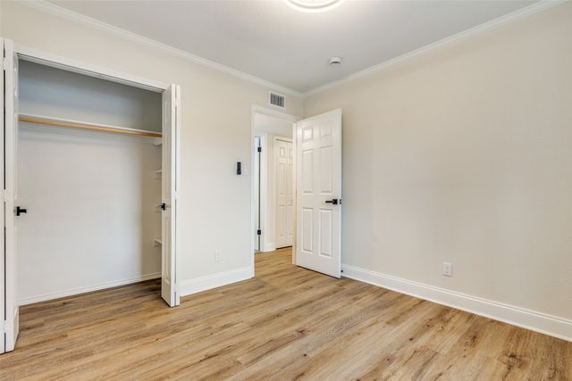 6900 Elliot Court, The Colony, TX 75056