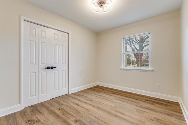 6900 Elliot Court, The Colony, TX 75056