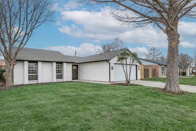 6900 Elliot Court, The Colony, TX 75056