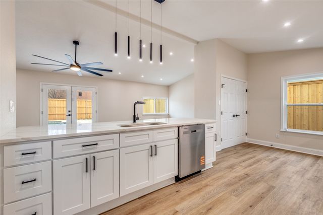 6900 Elliot Court, The Colony, TX 75056