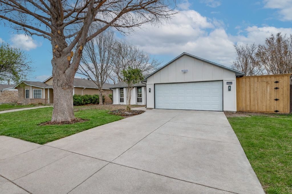 6900 Elliot Court, The Colony, TX 75056