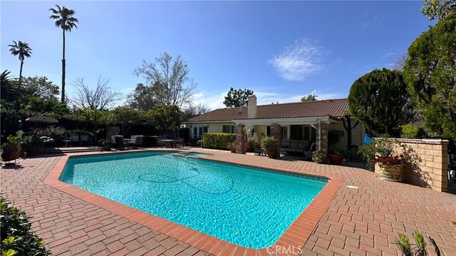 7700 Maestro, West Hills, CA 91304