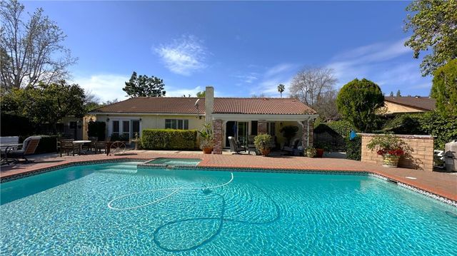 7700 Maestro, West Hills, CA 91304