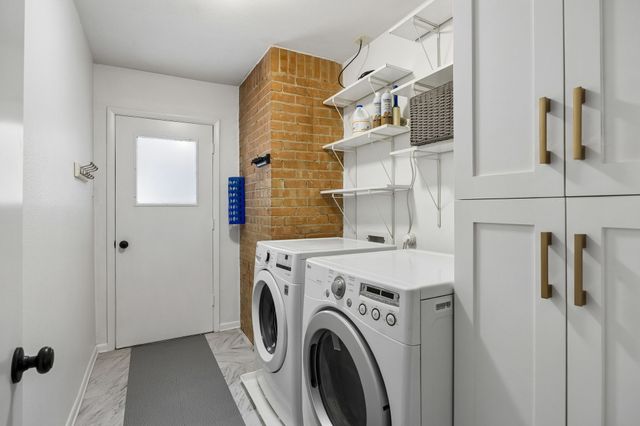 10607 Maplegrove Lane, Dallas, TX 75218