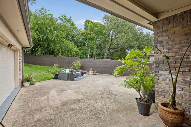 10607 Maplegrove Lane, Dallas, TX 75218